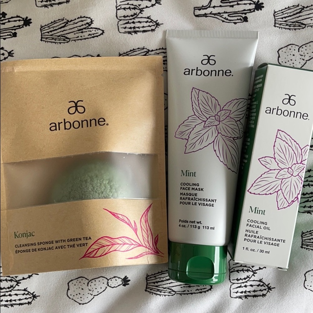 Arbonne cooling Mint facial set